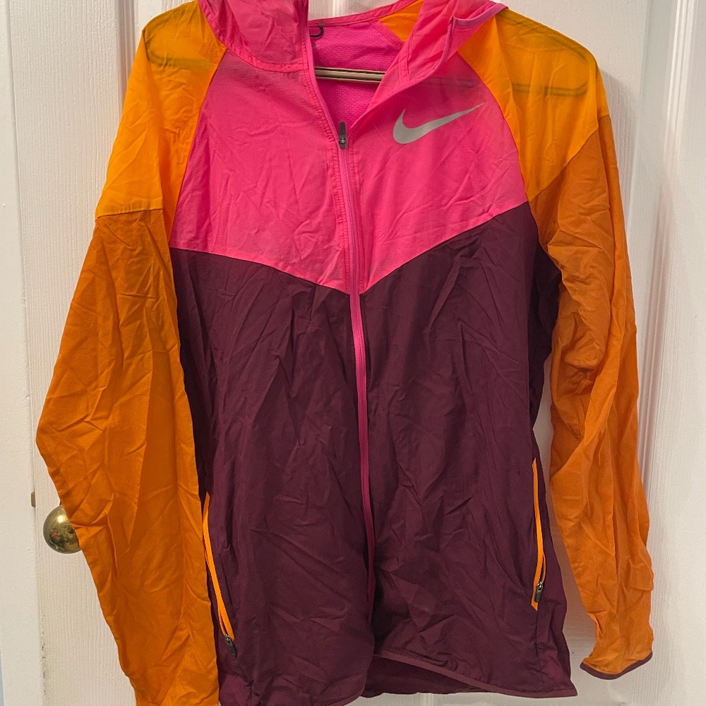 Light nike jacket
